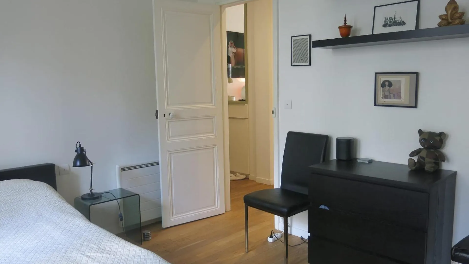 דירה פריז Roommate Share Colocation 1 Bedroom In Two Bedroom Luxe Marais Bretagne Citycosy